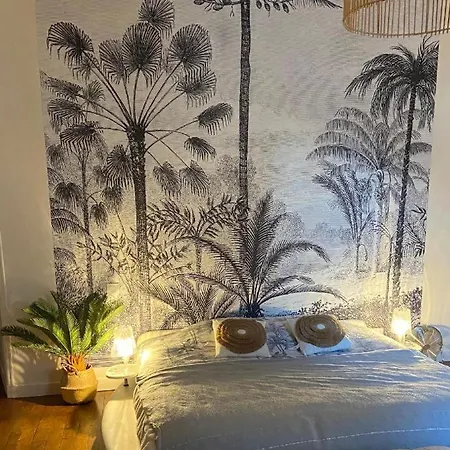 Maison Spacieuse Avec Spa, Prázdninový dům Niort